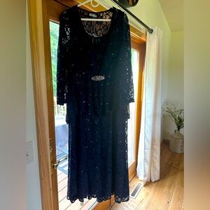 Navy mother of bride/groom dress in size 20 W Ursula of Switzerland. Like new